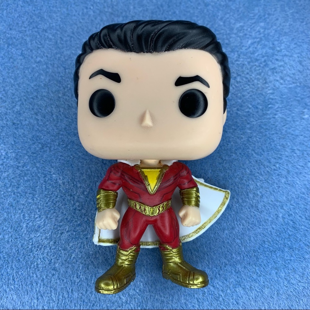 Funko POP! Heroes: #260 Shazam - Shazam Vinyl Figure